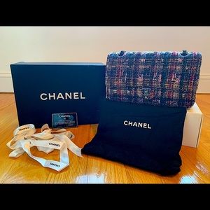 Chanel vintage purple tweed shoulder bag 💜